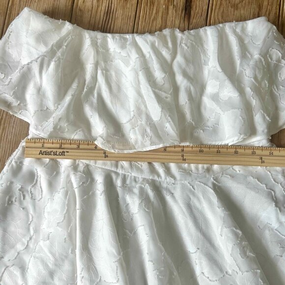 LIKE NEW Lulus White Floral Ruffled Strapless Dress Garden Cocktail Party - Picture 8 of 12